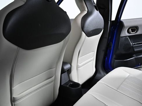 Certified 2025 MINI Cooper S image 26