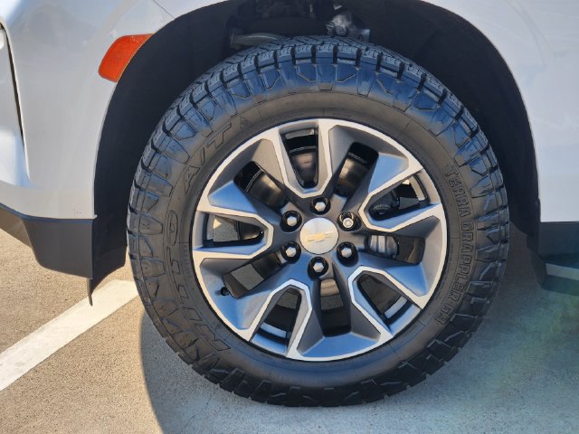 Used 2021 Chevrolet Tahoe LT w/ LT Signature Package RWD image 17