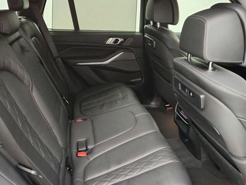 Used 2019 BMW X5 xDrive50i w/ Executive Package image 24