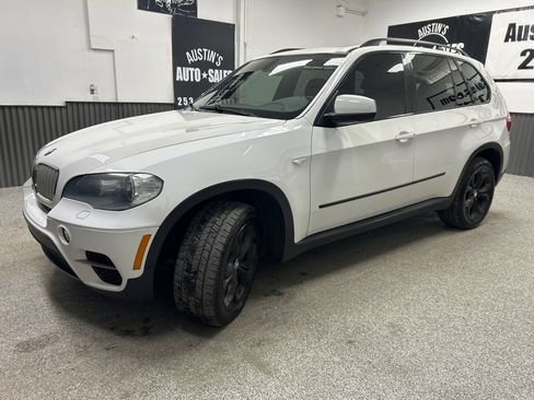 Used 2011 BMW X5 xDrive50i AWD/4WD image 3