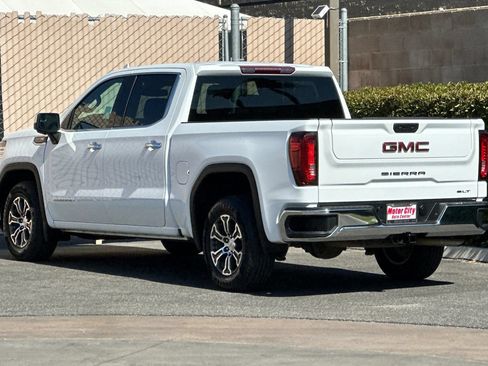 Certified 2025 GMC Sierra 1500 SLT RWD image 6