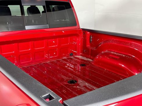New 2026 RAM 3500 Laramie AWD/4WD image 21