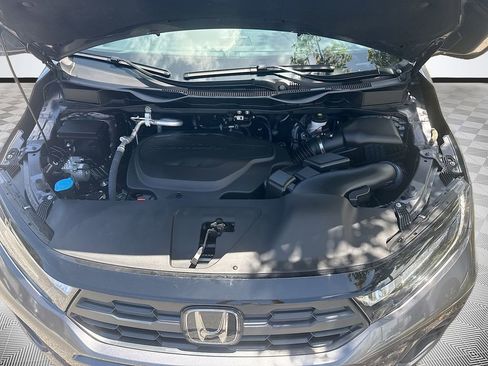 Used 2025 Honda Odyssey EX-L image 35