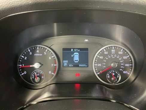 Used 2020 Kia Telluride LX FWD image 17