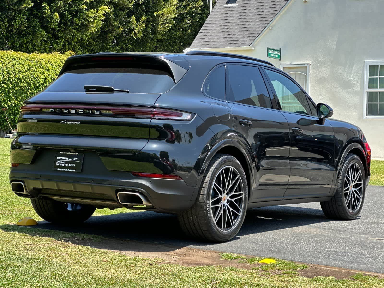 Certified 2026 Porsche Cayenne AWD/4WD image 8