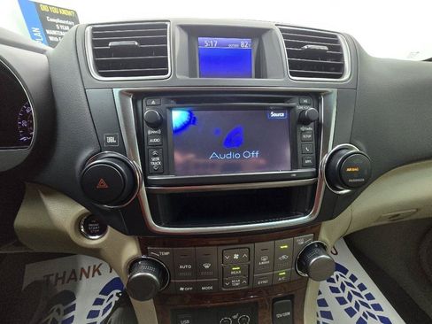 Used 2013 Toyota Highlander Limited FWD image 35