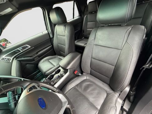 Used 2014 Ford Explorer Sport w/ Equipment Group 401A AWD/4WD image 13