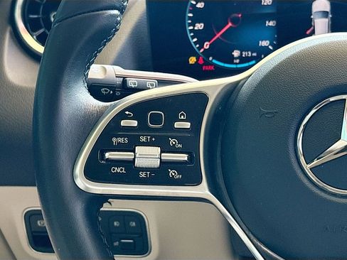 Used 2023 Mercedes-Benz GLA 250 image 11