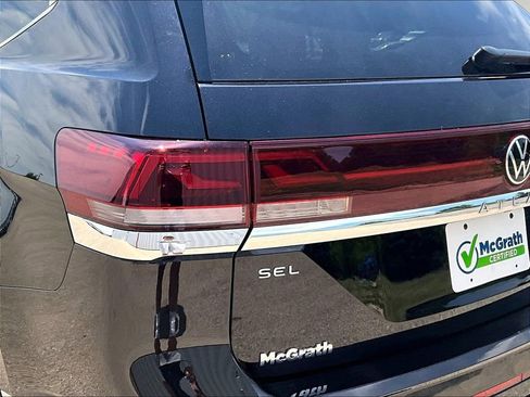 Used 2025 Volkswagen Atlas SEL Premium R-Line AWD/4WD image 27