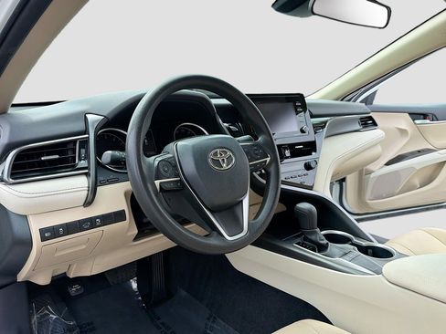 Used 2024 Toyota Camry LE FWD image 4