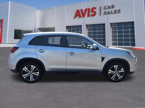 Used 2025 Mitsubishi Outlander Sport SE AWD/4WD image 5