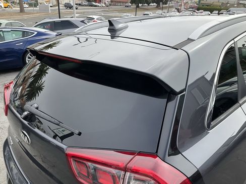 Used 2019 Kia Niro EX Premium w/ Sunroof Package image 79