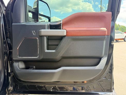 Used 2022 Ford F450 Platinum AWD/4WD image 40