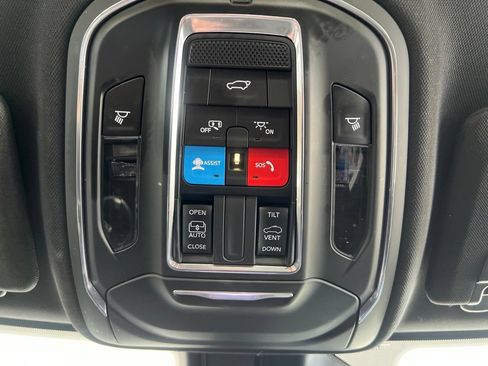 Used 2023 Jeep Grand Cherokee L Laredo AWD/4WD image 72