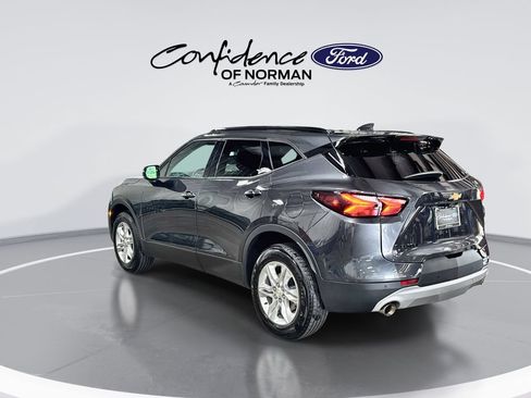 Used 2022 Chevrolet Blazer LT w/ Sound & Technology Package FWD image 6