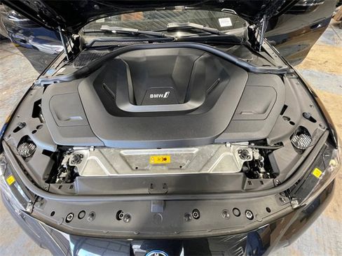 Used 2023 BMW i4 eDrive40 w/ M Sport Package image 20