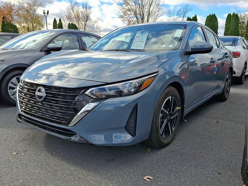 New 2025 Nissan Sentra SV image 3