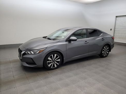 Used 2022 Nissan Sentra SV w/ SV Premium Package FWD image 2