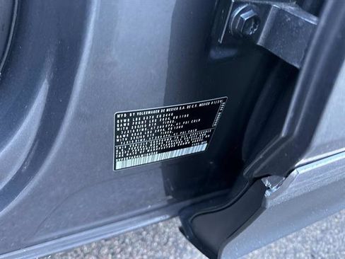 Used 2020 Volkswagen Tiguan SEL w/ 3rd Row Seat Package image 21