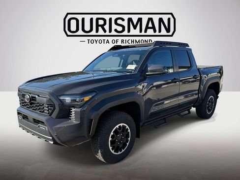Used 2024 Toyota Tacoma TRD Off-Road w/ TRD Off Road Premium Package AWD/4WD image 3