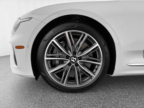 Used 2026 Bentley Continental GT image 30