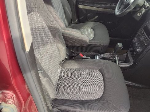 Used 2009 Chevrolet HHR LS image 34