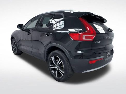 Used 2023 Volvo XC40 B5 Core w/ Convenience Package AWD/4WD image 6