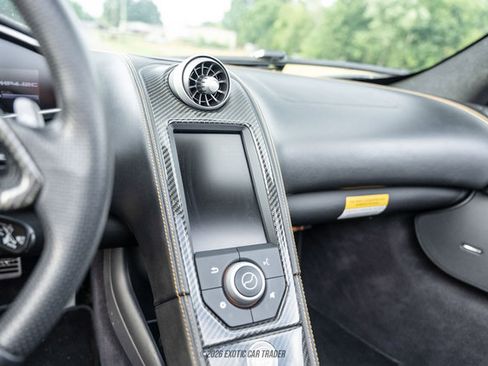 Used 2013 McLaren MP4-12C Spider RWD image 30