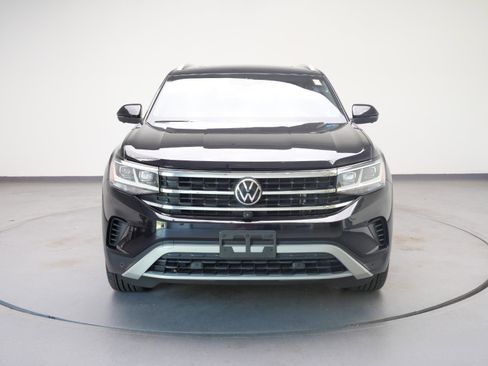 Used 2020 Volkswagen Atlas Cross Sport SEL Premium AWD/4WD image 2
