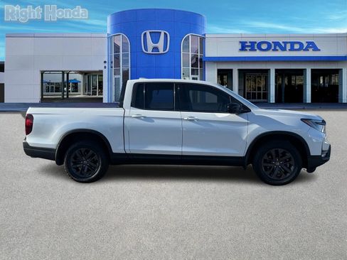 Certified 2021 Honda Ridgeline Sport image 9