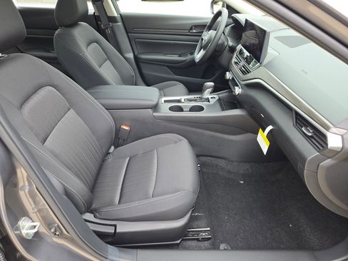 New 2026 Nissan Altima 2.5 SV FWD image 18