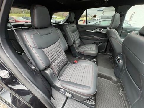 New 2026 Ford Explorer ST-Line image 30