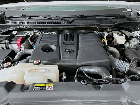 Used 2023 Toyota Tundra SR5 w/ SR5 Convenience Package image 31