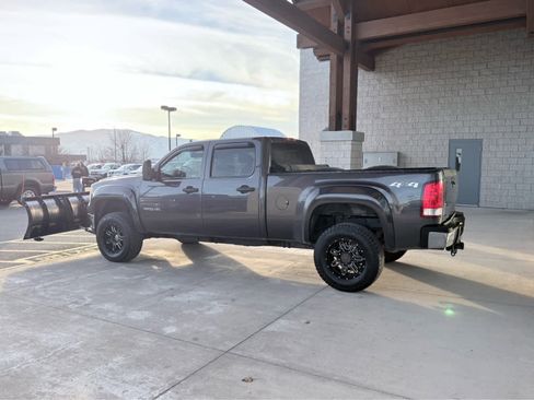 Used 2011 GMC Sierra 2500 SLE w/ SLE Preferred Package image 14