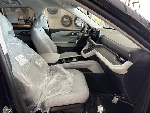 New 2026 Ford Explorer Platinum w/ LUX Leather Package image 59