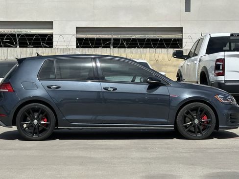 Used 2021 Volkswagen GTI SE image 9