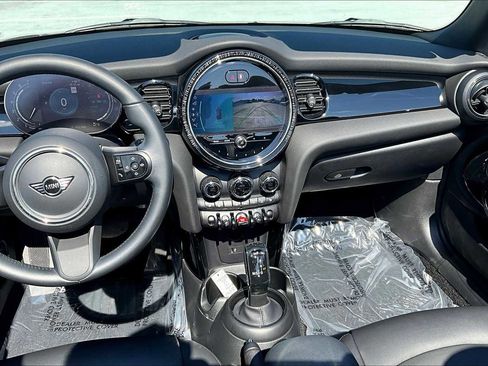 Used 2023 MINI Cooper Cooper image 11