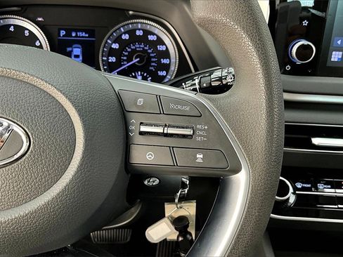 Used 2023 Hyundai Sonata SE image 19