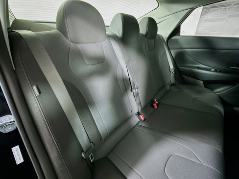 New 2026 Hyundai Elantra SE image 24