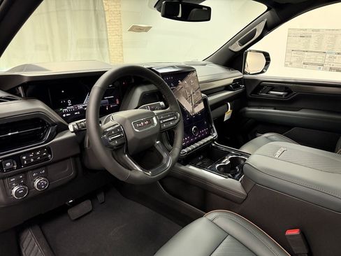 New 2026 GMC Yukon AT4 w/ LPO, Floor Liner Package image 28