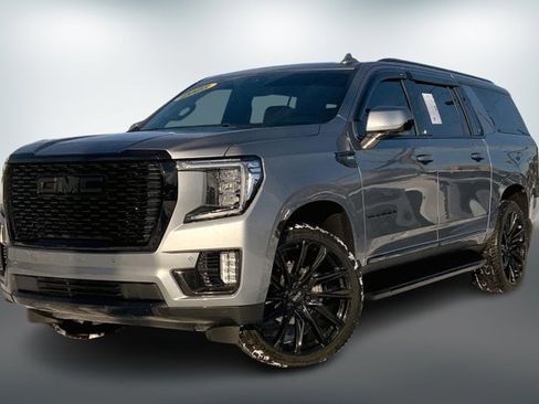 Used 2023 GMC Yukon XL SLT image 12