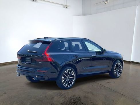 New 2026 Volvo XC60 B5 Ultra w/ Protection Package Premier AWD/4WD image 4