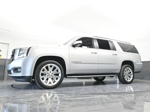 Used 2019 GMC Yukon XL SLE w/ Convenience Package image 61
