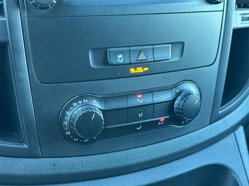 Used 2022 Mercedes-Benz Metris Cargo image 23