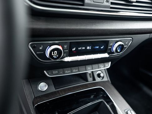 Certified 2022 Audi Q5 2.0T Premium Plus w/ Premium Plus Package AWD/4WD image 12