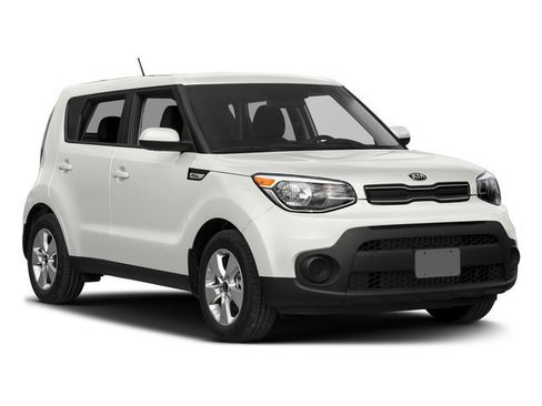 Used 2017 Kia Soul w/ Convenience Package FWD image 9
