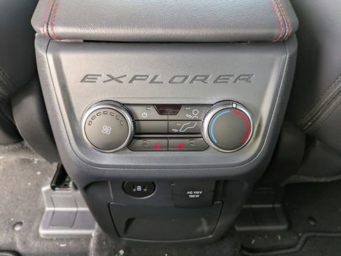 New 2026 Ford Explorer ST-Line w/ ST-Line Street Pack image 18