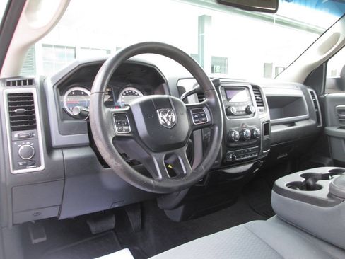 Used 2017 RAM 3500 Tradesman w/ Chrome Appearance Group AWD/4WD image 14
