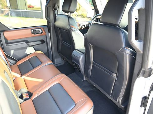 Used 2024 Ford Bronco Outer Banks image 42