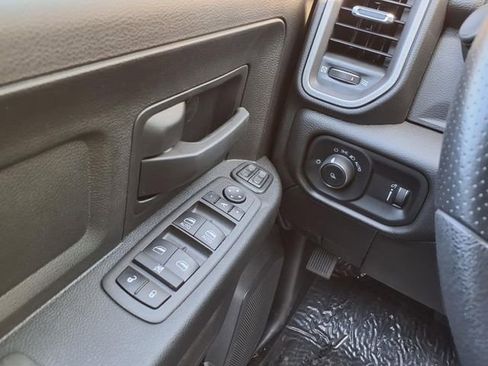 New 2024 RAM 2500 Tradesman w/ Chrome Appearance Group image 15